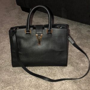 Saint Laurent Textured Leather Classic Cabas Y Bag